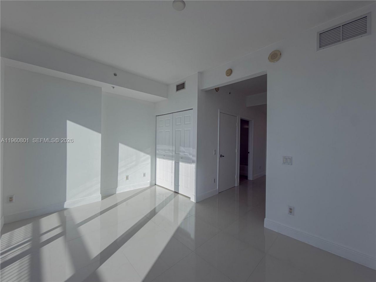 60 SW 13rd St , Unit 1605, Miami, FL 33130 Photo