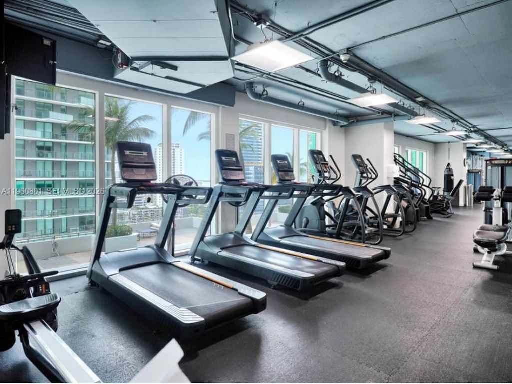 60 SW 13rd St , Unit 1605, Miami, FL 33130 Photo