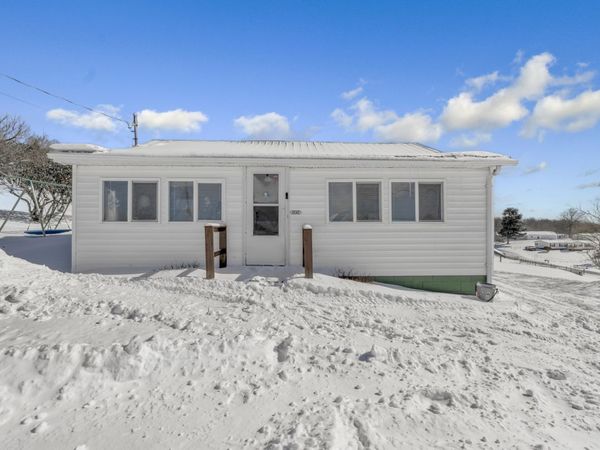 1747 Backus Mountain Rd, Meadow Bridge, WV 25976