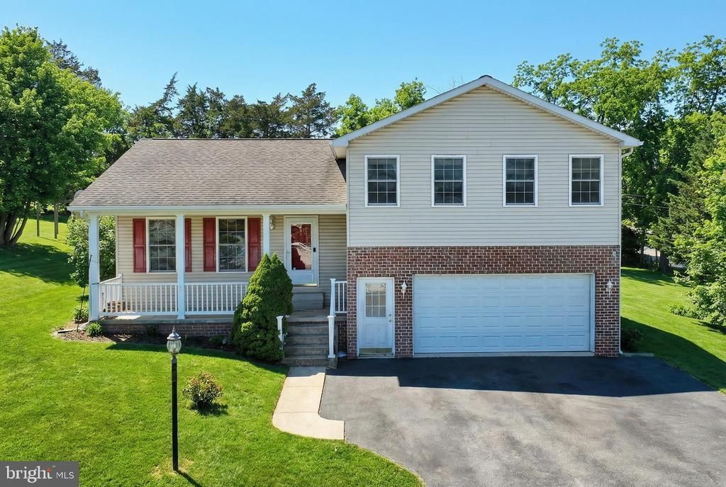 9 Wheatland Drive, Gettysburg, PA 17325 Main Photo