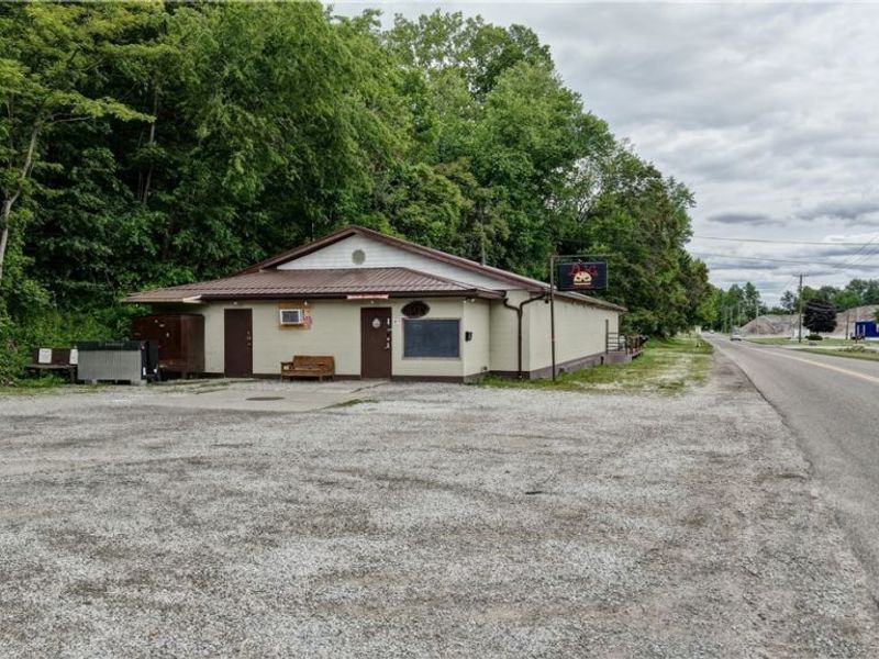 2959 Brightwood Road SE, New Philadelphia, OH 44663 Photo 1