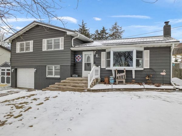 36 Skunk Hollow Road, La Crescent, MN 55947