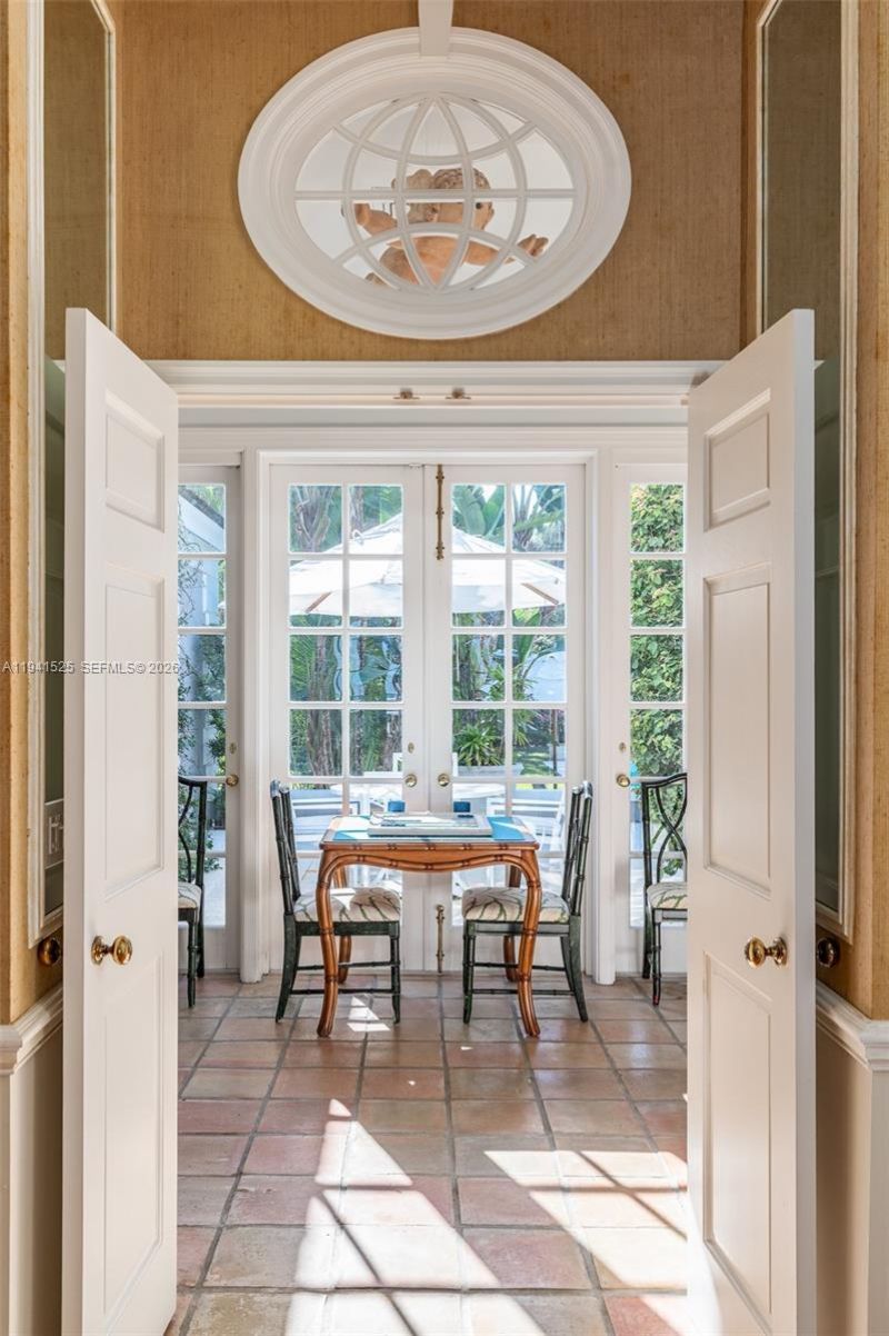 21 S Beach Rd, Jupiter Island, FL 33455 Photo