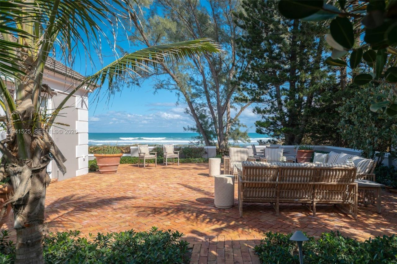 21 S Beach Rd, Jupiter Island, FL 33455 Photo