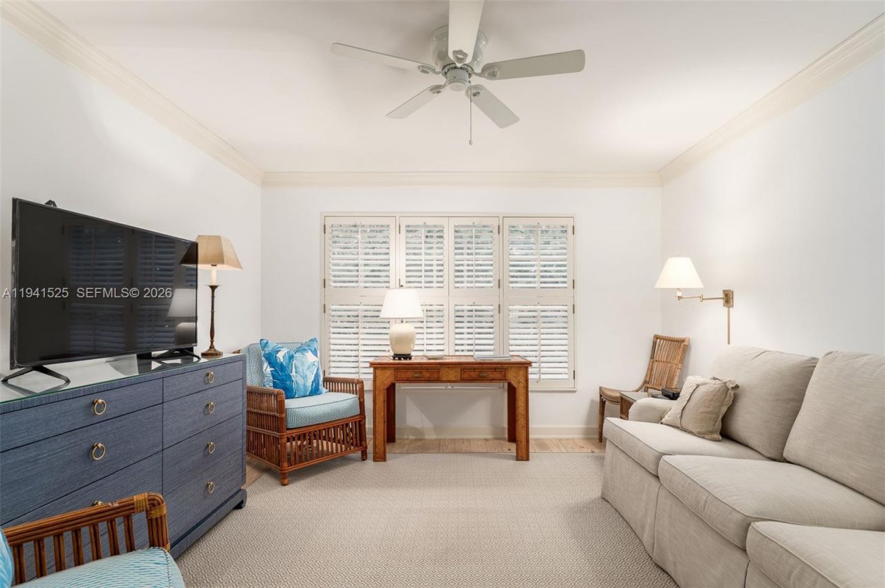 21 S Beach Rd, Jupiter Island, FL 33455 Photo