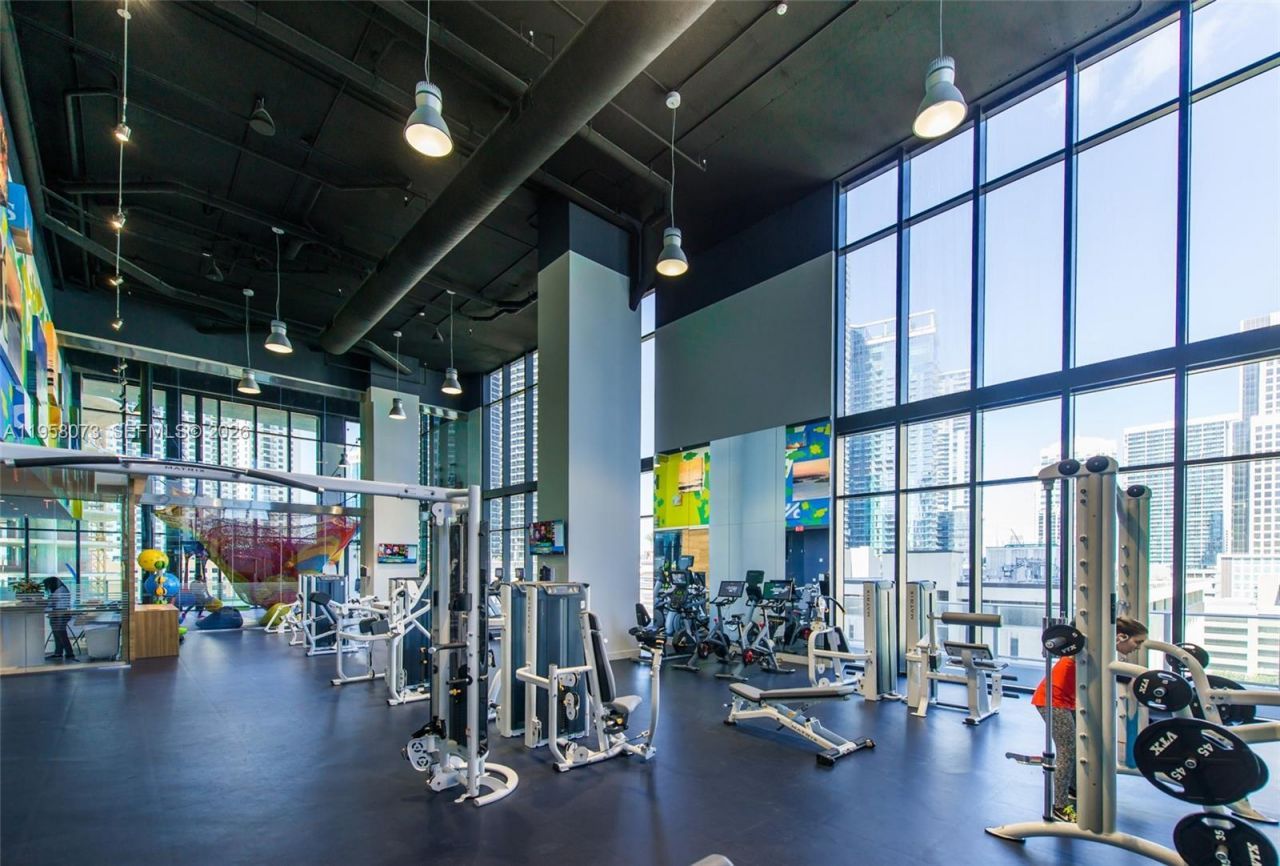 1010 Brickell Ave, Unit 3207, Miami, FL 33131 Photo