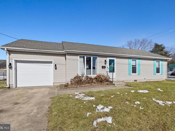 200 TULIP PLACE, SEAFORD, DE 19973