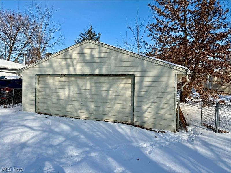 945 Minota Avenue, Akron, OH 44306 Photo 13