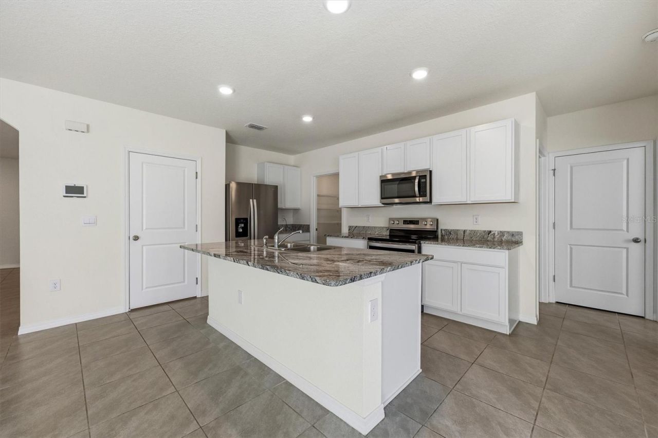 5764 Hollingworth Trail, Wesley Chapel, FL 33545 Photo