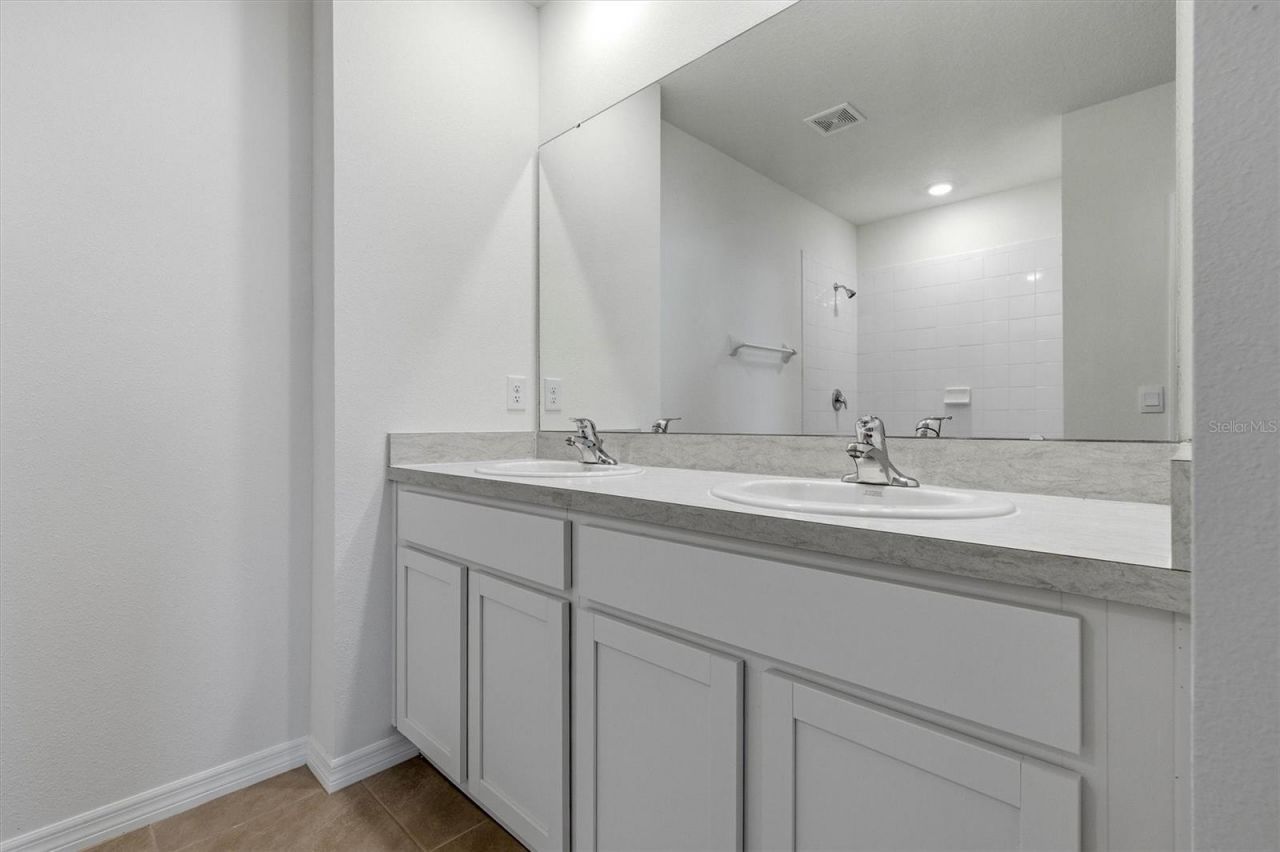 5764 Hollingworth Trail, Wesley Chapel, FL 33545 Photo