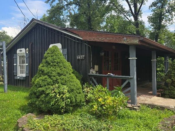 6437 Route 209 , Kerhonkson, NY 12446