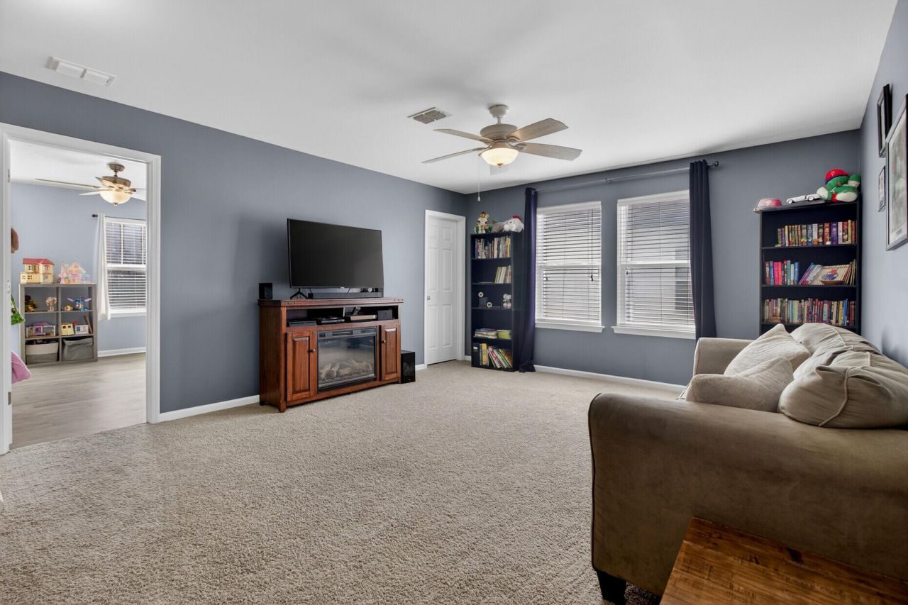 430 Cherrybark Oak Street Photo 26