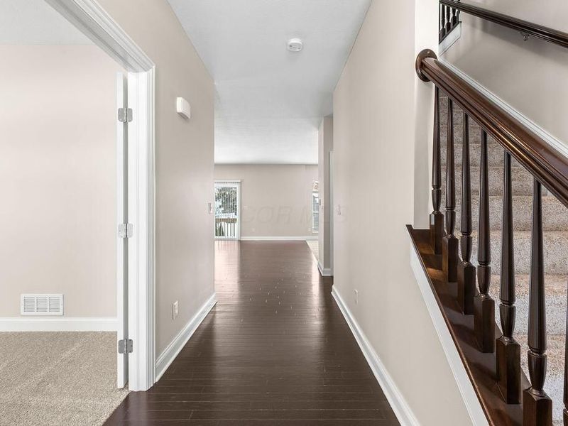 5317 Adventure Drive, Dublin, OH 43017 Photo 2