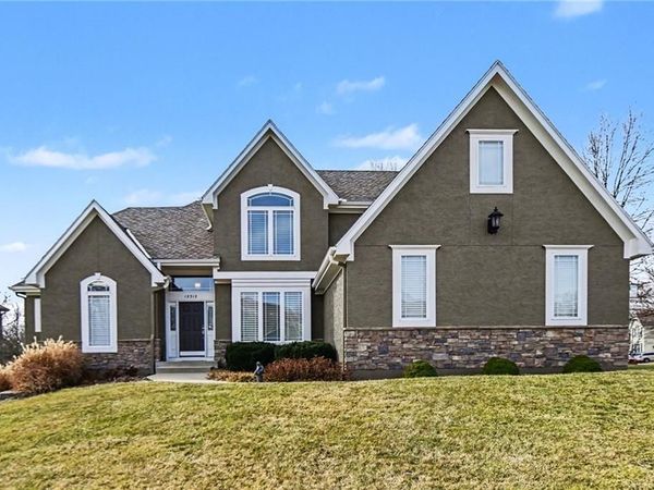 12312 Gillette Street, Overland Park, KS 66213