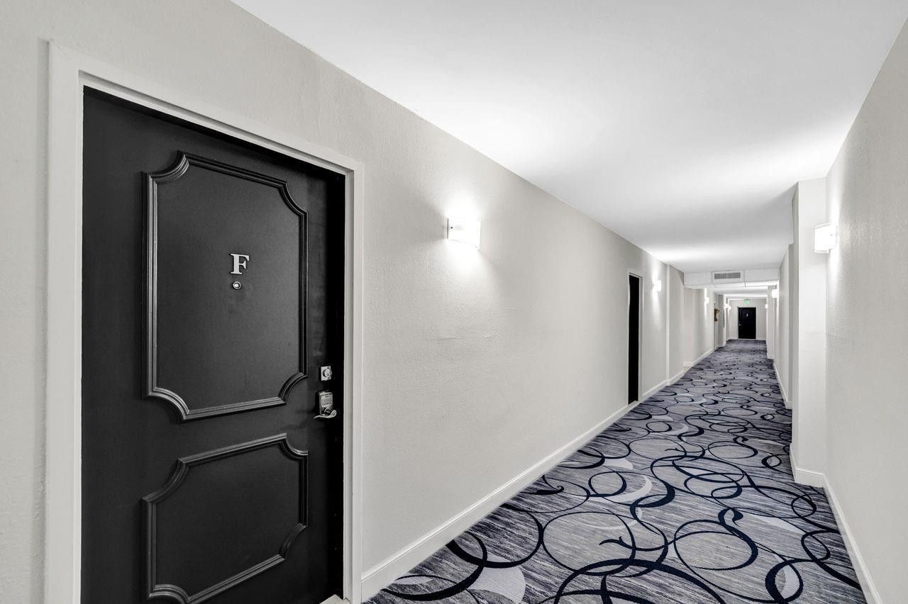 2715 N Ocean Boulevard, Unit 16F, Fort Lauderdale, FL 33308 Photo