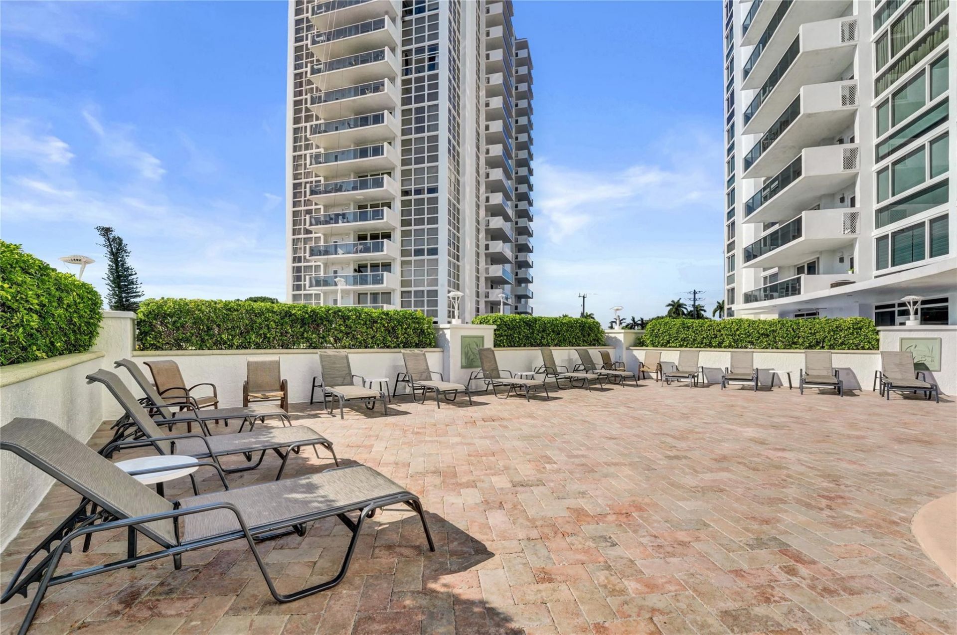 2715 N Ocean Boulevard, Unit 16F, Fort Lauderdale, FL 33308 Photo