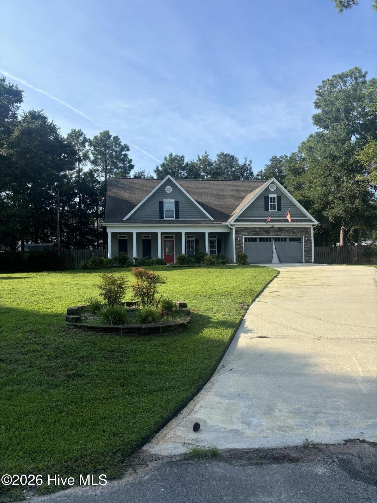 125 Chadwick Court, Sneads Ferry, NC 28460 Main Photo