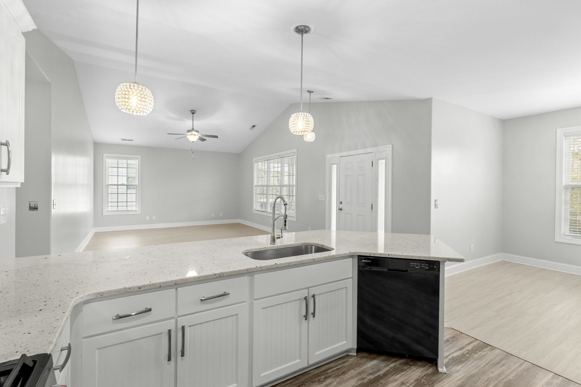 112 Lake Pointe Dr. Photo 15