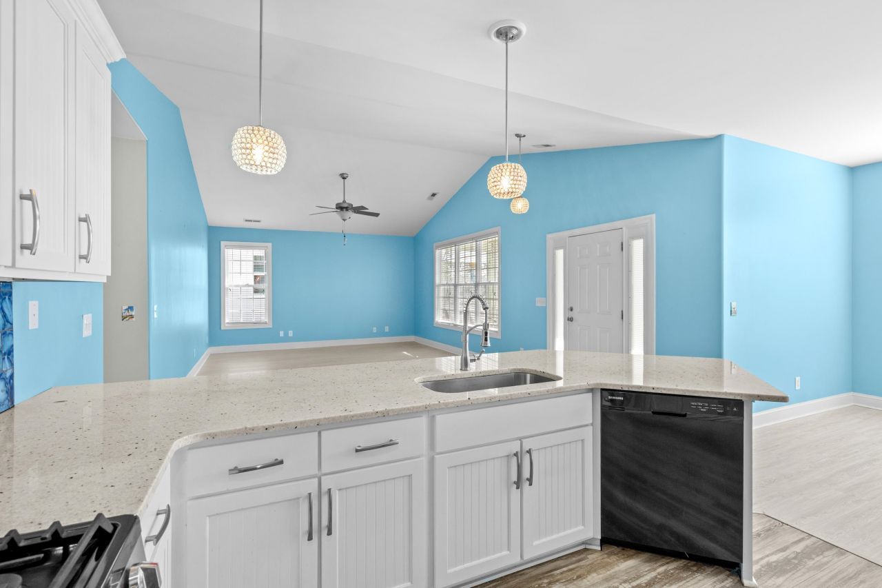 112 Lake Pointe Dr. Photo 22