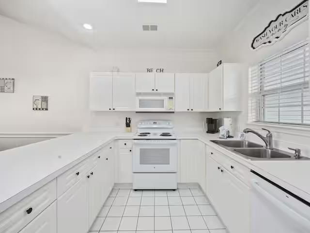 4868 Dahila Ct. Photo 13