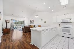 4868 Dahila Ct. photo 4