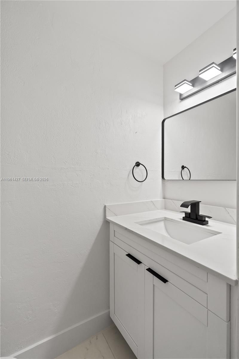 9740 NW 10th St, Unit 82, Pembroke Pines, FL 33024 Photo