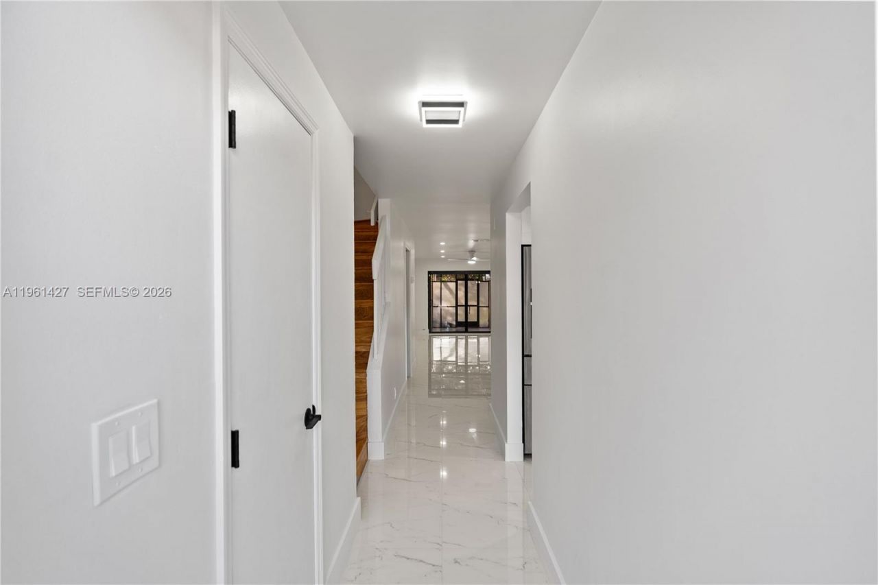 9740 NW 10th St, Unit 82, Pembroke Pines, FL 33024 Photo