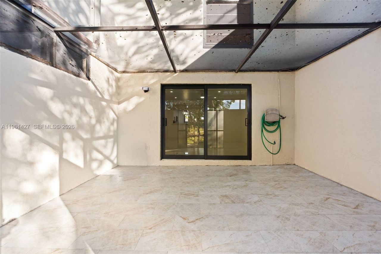 9740 NW 10th St, Unit 82, Pembroke Pines, FL 33024 Photo