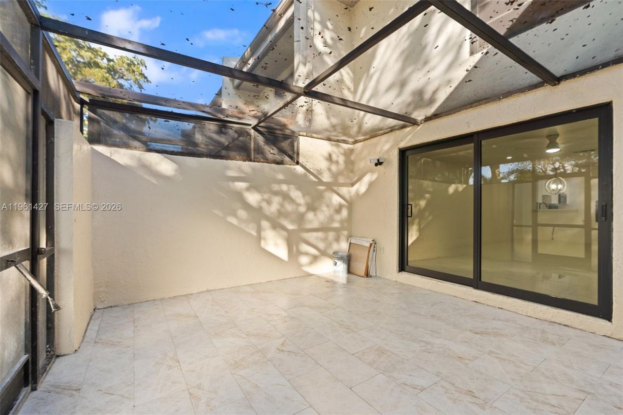 9740 NW 10th St, Unit 82, Pembroke Pines, FL 33024 Photo