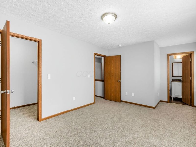 950 Radbourne Drive, Columbus, OH 43207 Photo 17