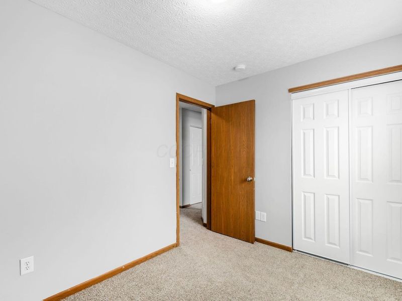 950 Radbourne Drive, Columbus, OH 43207 Photo 24