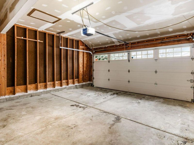 950 Radbourne Drive, Columbus, OH 43207 Photo 31