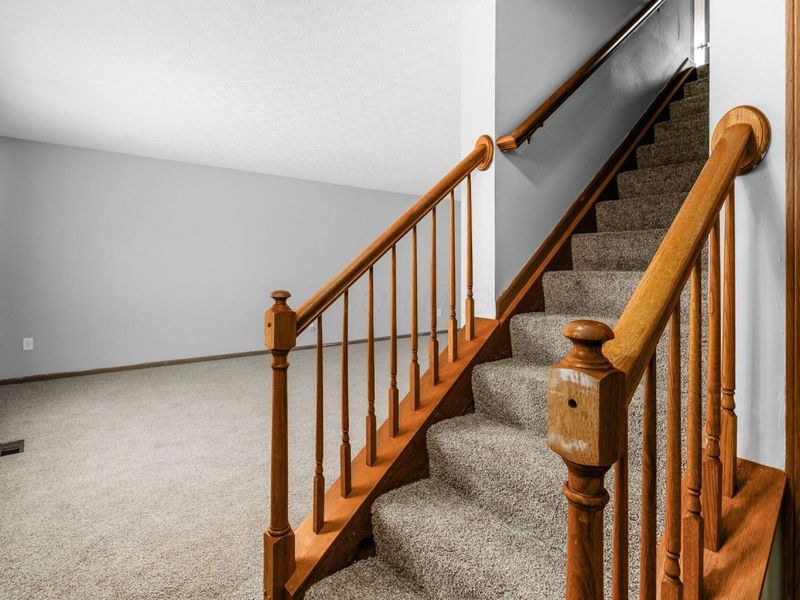 950 Radbourne Drive, Columbus, OH 43207 Photo 4