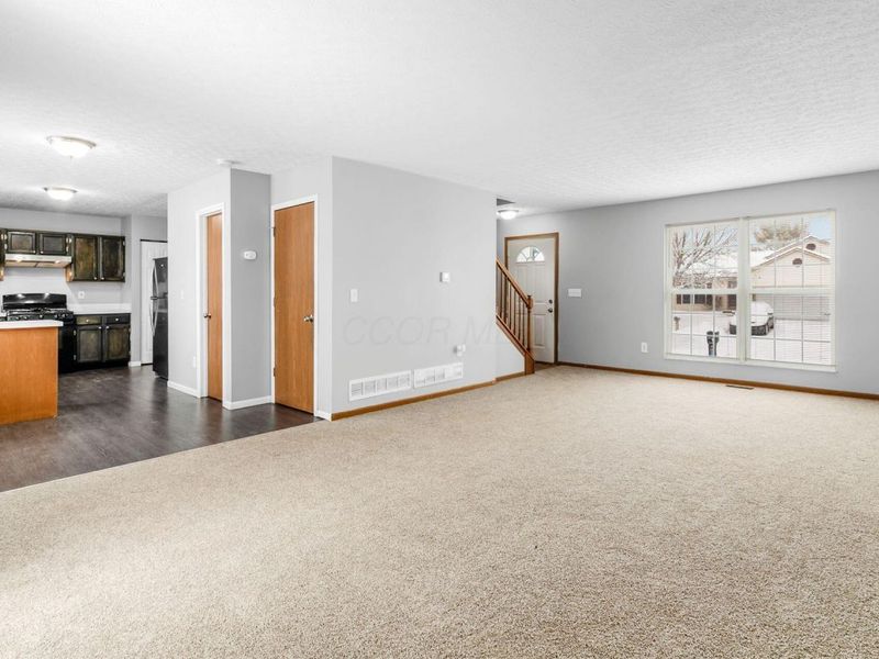 950 Radbourne Drive, Columbus, OH 43207 Photo 8