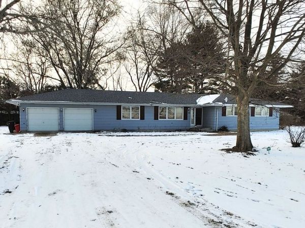 2585 S Jugtown Road, Coal City, IL 60416