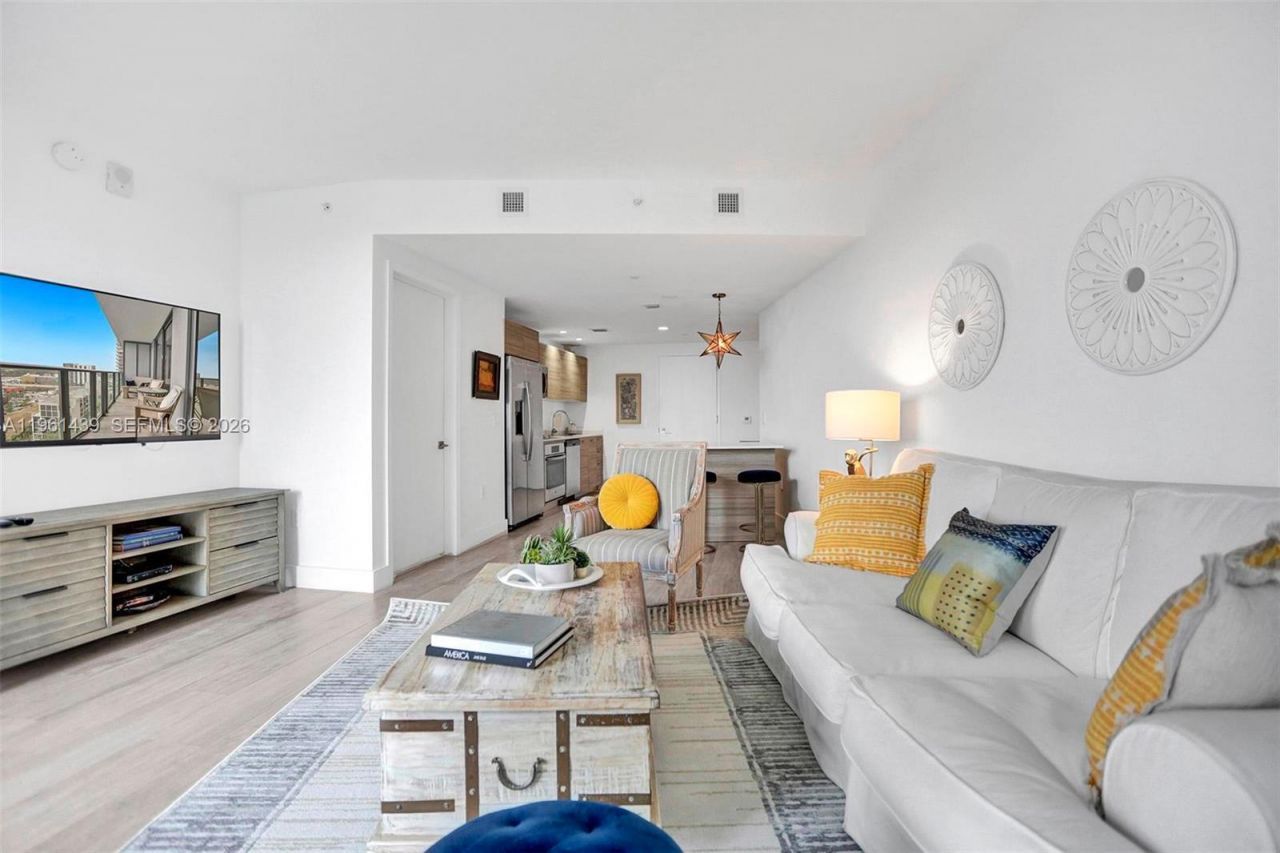 121 NE 34th St , Unit 1814, Miami, FL 33137 Photo