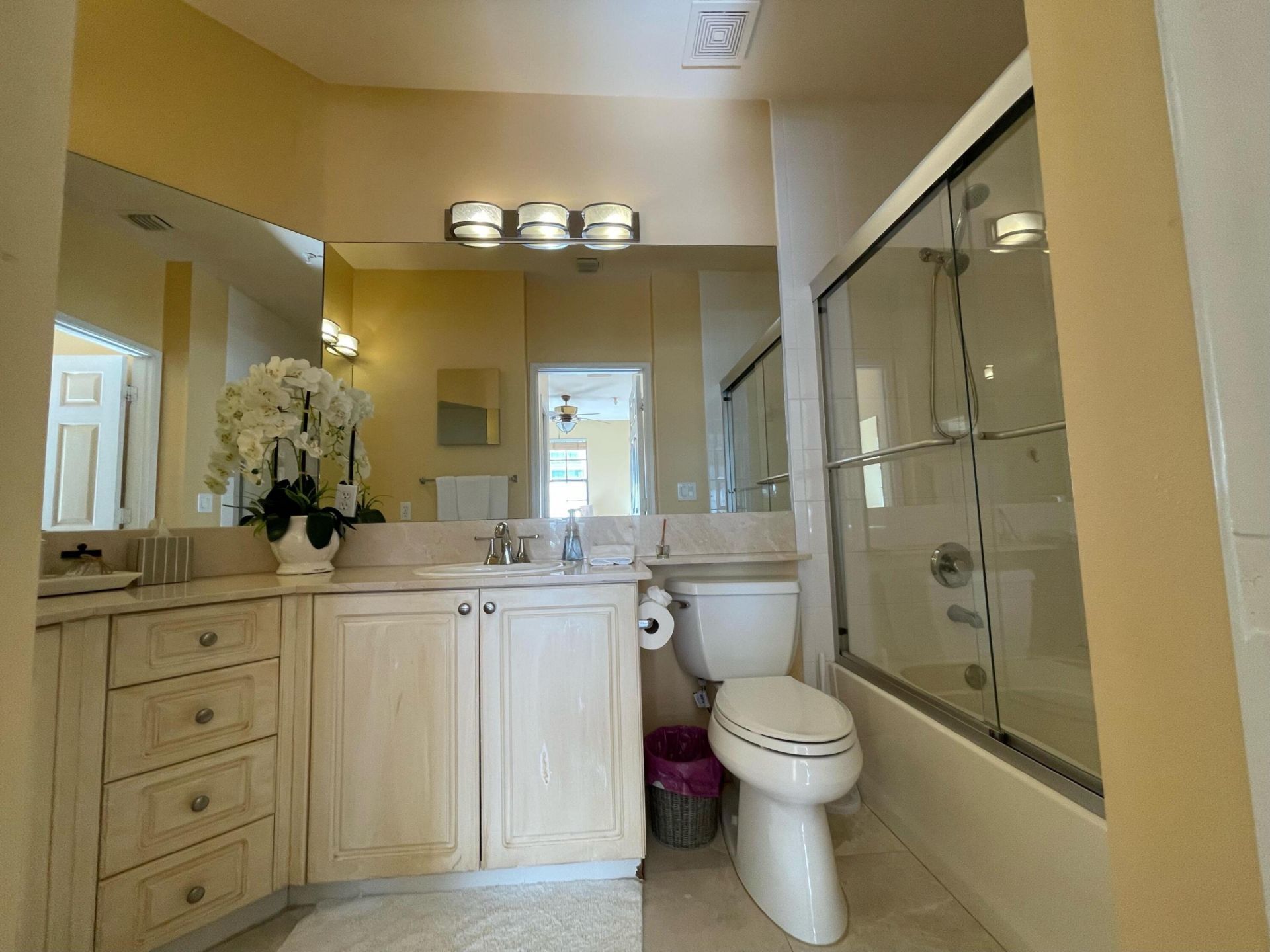 663 Hibiscus Street, West Palm Beach, FL 33401 Photo