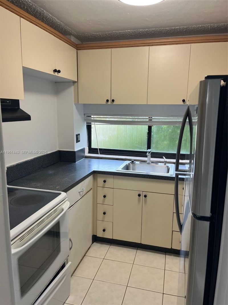 17021 N Bay Rd, Unit 508, Sunny Isles Beach, FL 33160 Photo