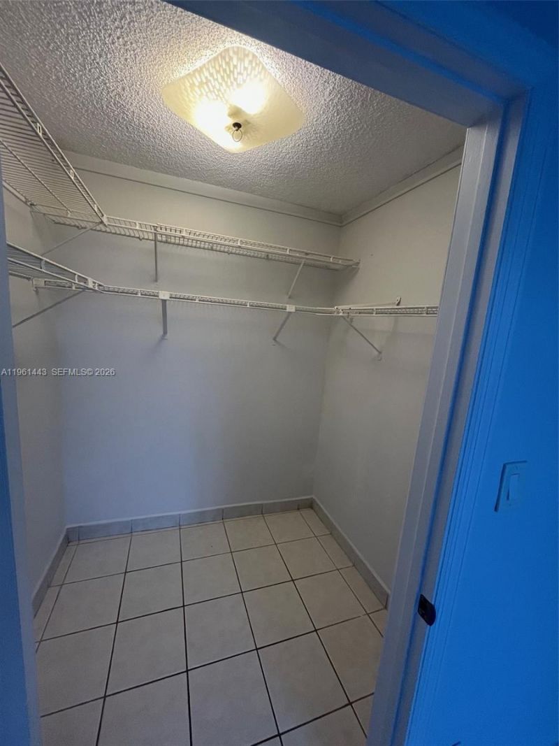 17021 N Bay Rd, Unit 508, Sunny Isles Beach, FL 33160 Photo