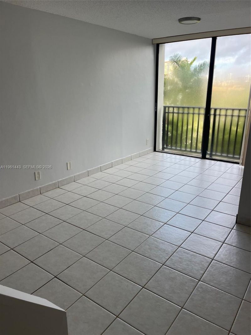 17021 N Bay Rd, Unit 508, Sunny Isles Beach, FL 33160 Photo