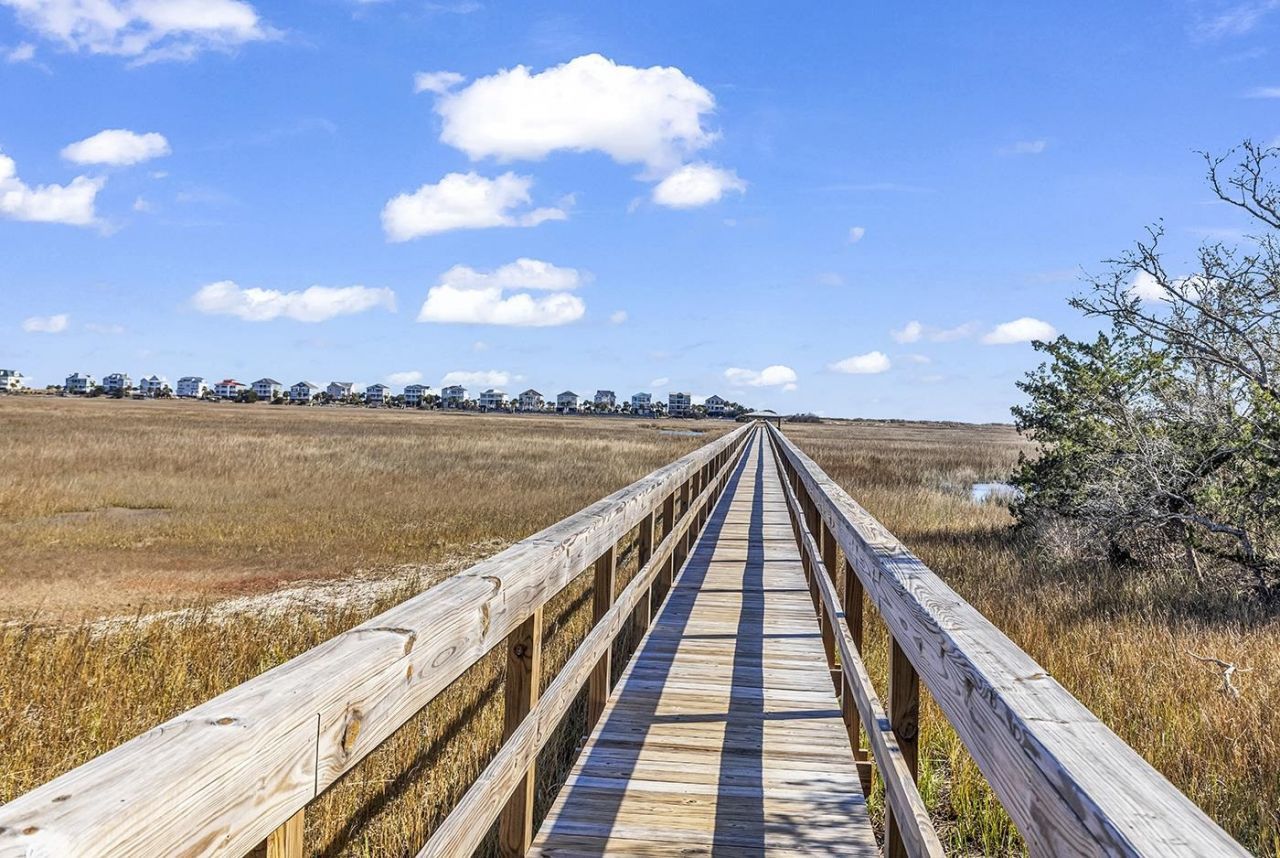 134 Enclave Pl.  Photo 22