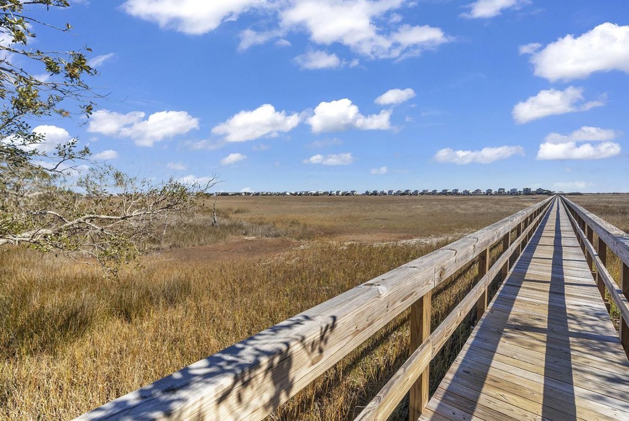 134 Enclave Pl.  Photo 23