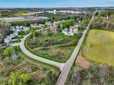 Lovers Lane, Ravenna, OH 44266