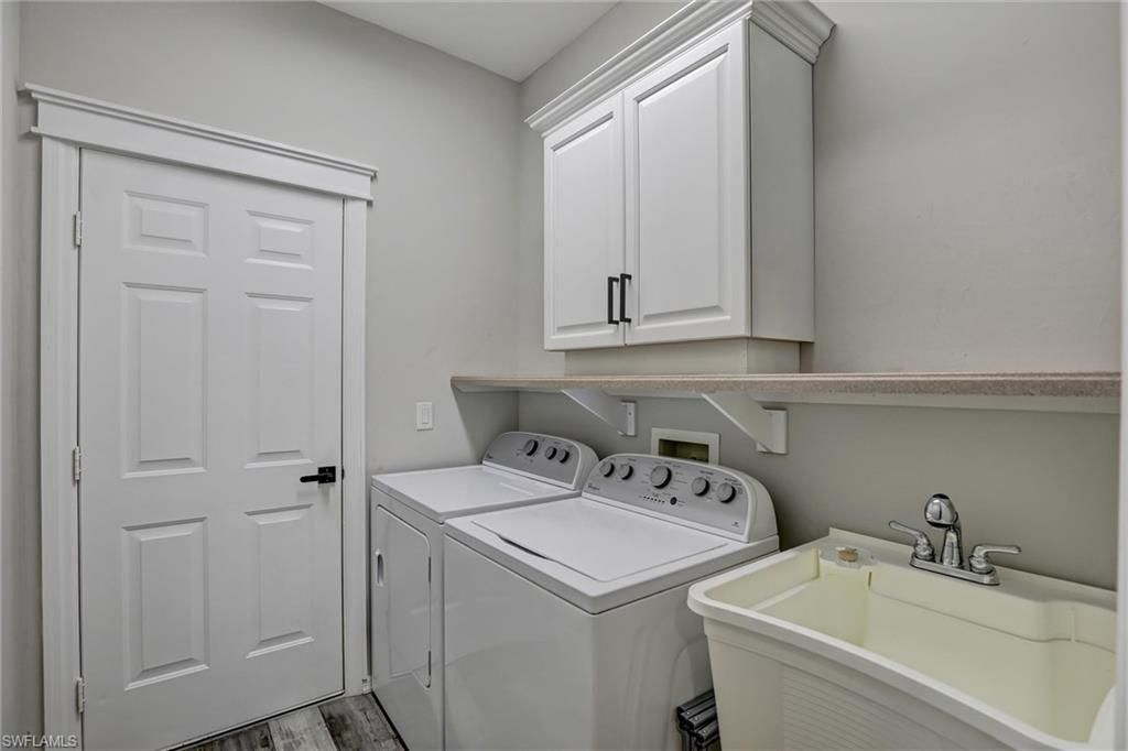 4707 Brixton Ct, Lehigh Acres, FL 33973 Photo