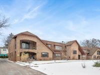 330 Highwood Avenue, Highwood, IL 60040 primary photo