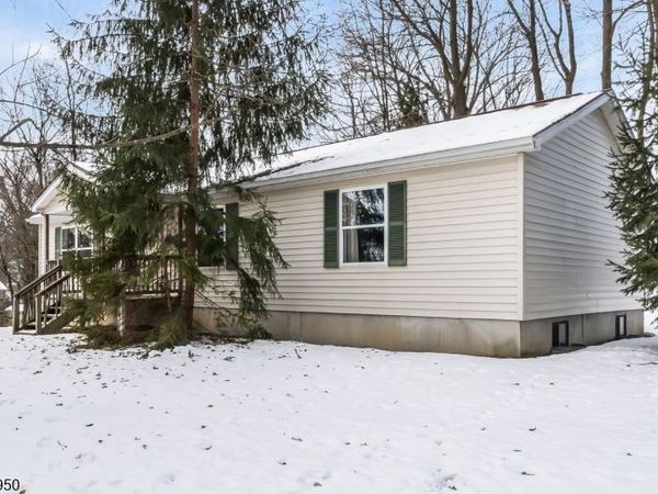 26 Ambar Pl, Bernardsville, NJ 07924