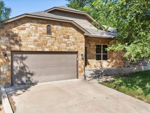 163 Puu Waa Waa LN, Bastrop, TX 78602