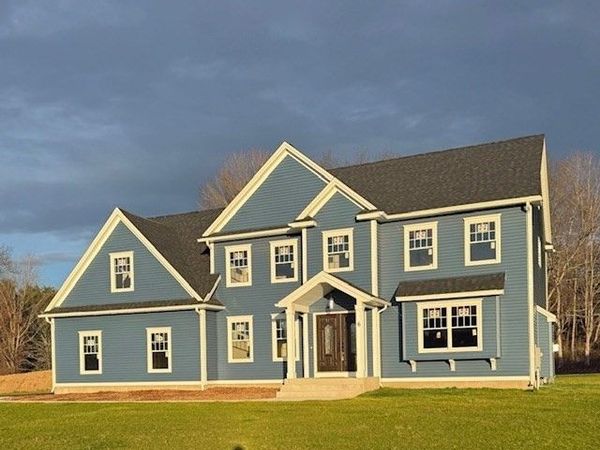 6 Happy Acres Lane, East Longmeadow, MA 01028