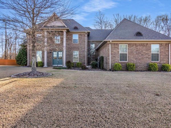 52 GREEN MEADOWS BLVD, Munford, TN 38004