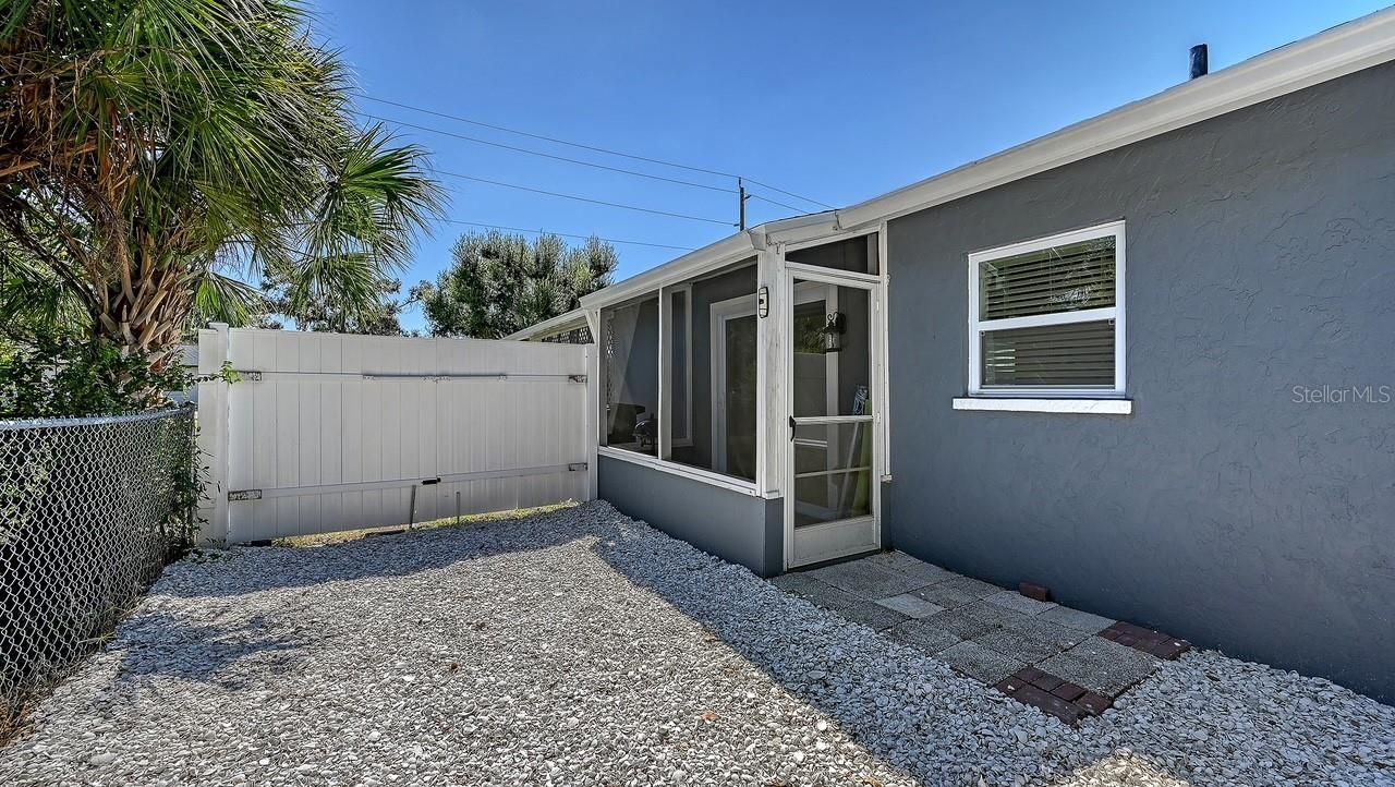 2533 Waldemere Street, Sarasota, FL 34239 Photo